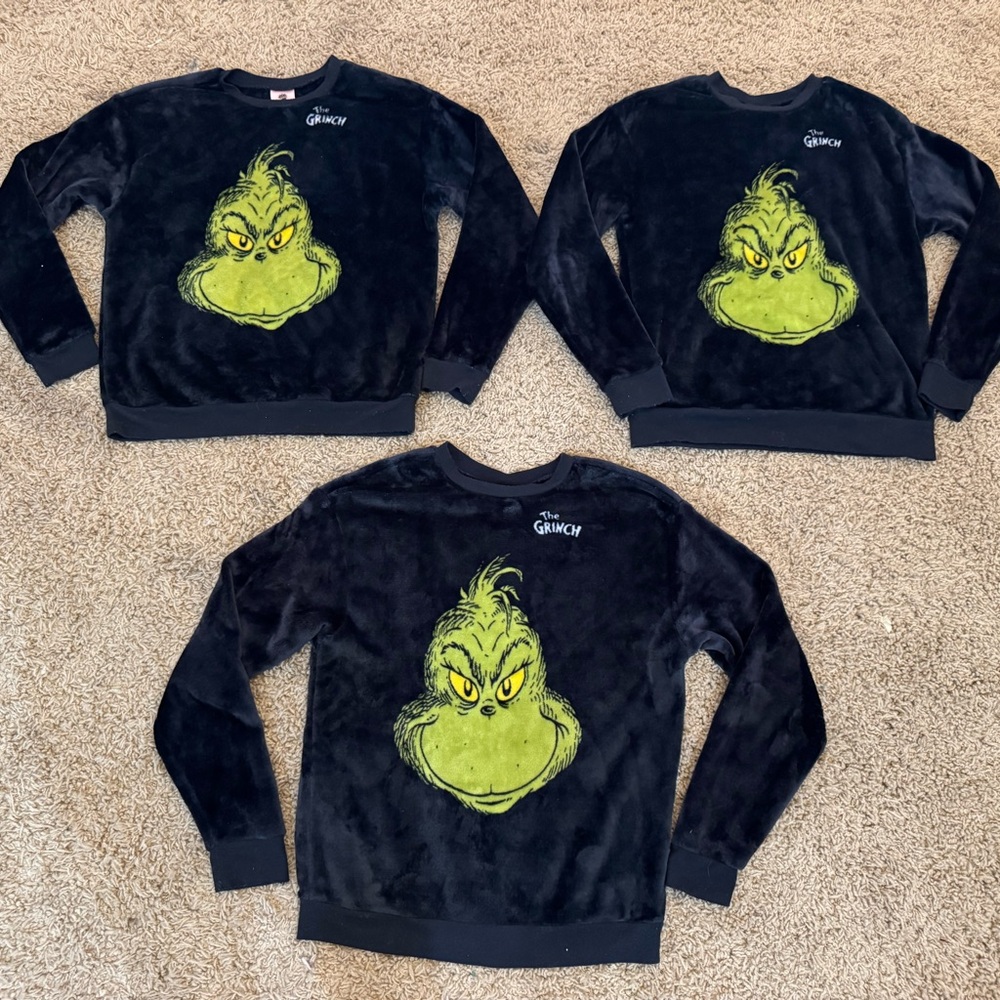 Dr. Seuss The Grinch fleece pullover sweatshirt